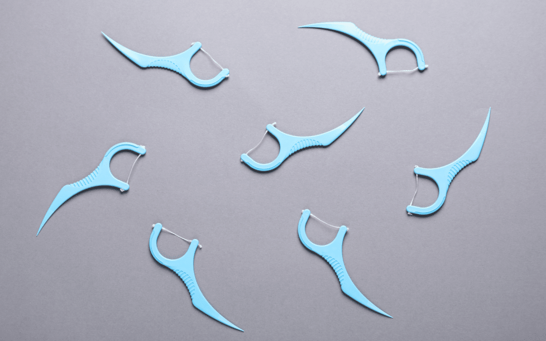 Issues With Floss Picks: Is There a Safer Alternative?